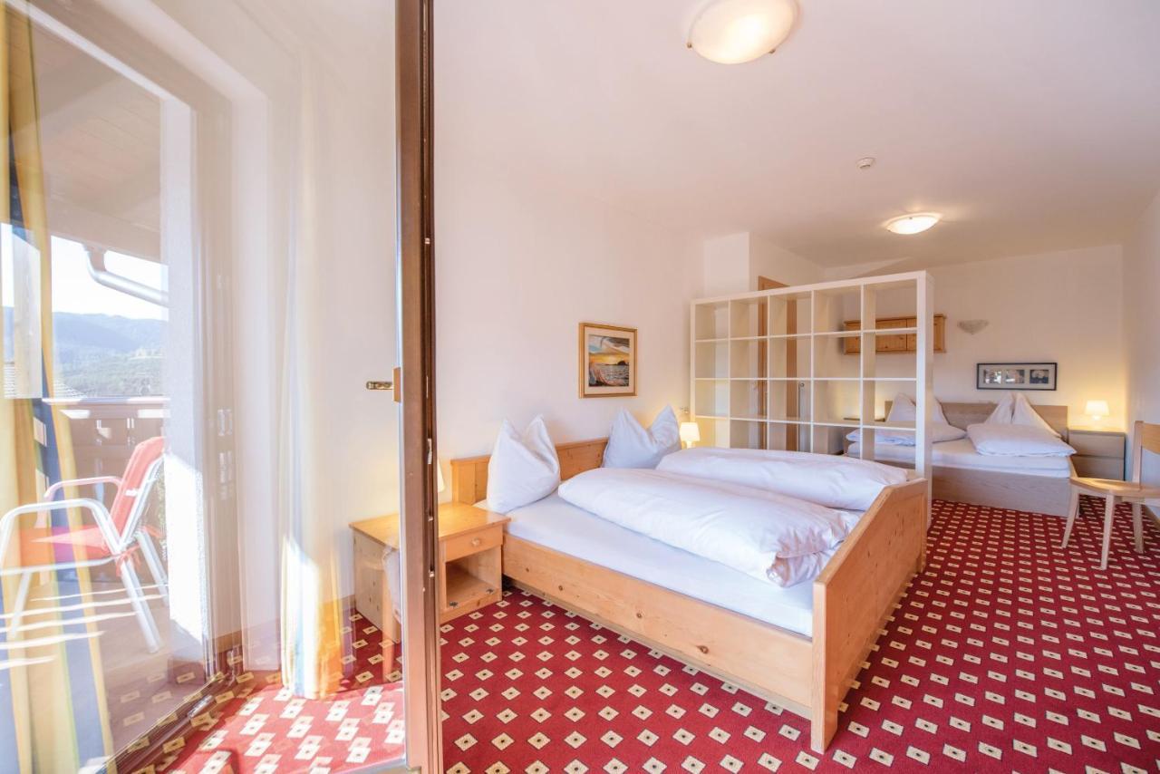 Apparthotel Feldhof - Living And Bistro Nova Ponente Esterno foto