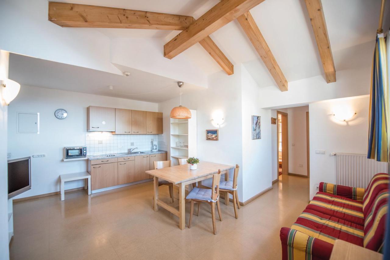 Apparthotel Feldhof - Living And Bistro Nova Ponente Esterno foto