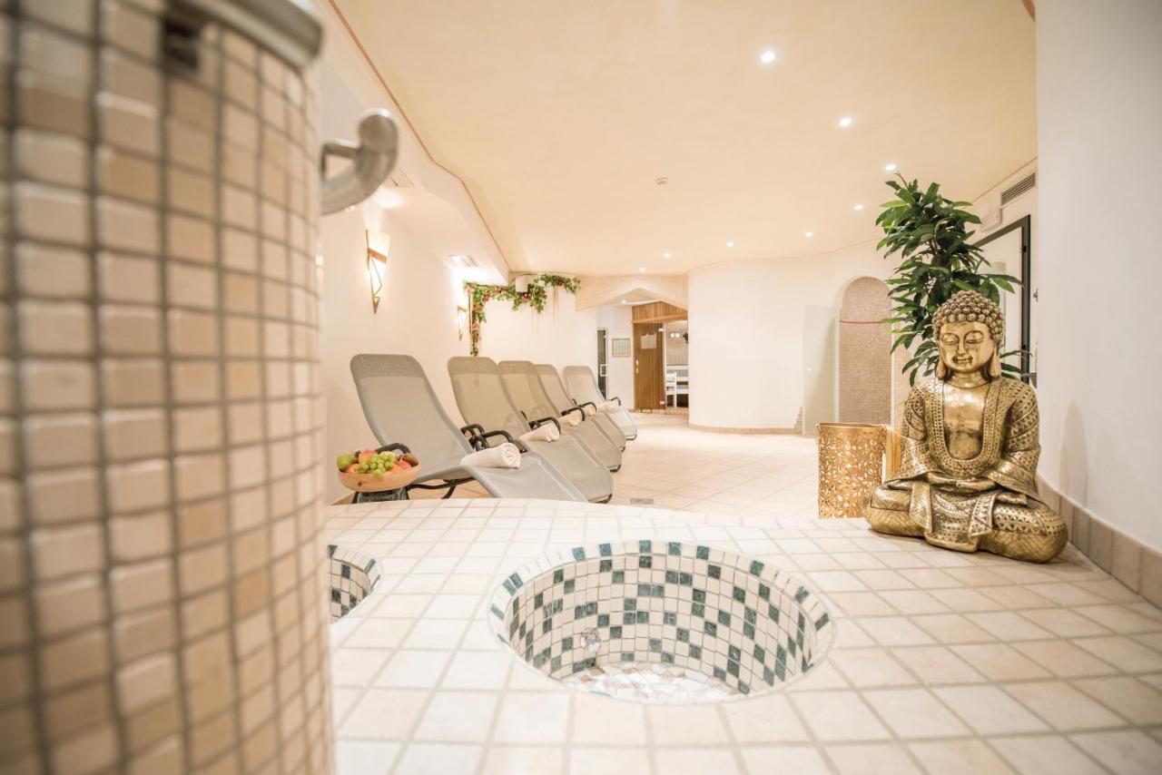 Apparthotel Feldhof - Living And Bistro Nova Ponente Esterno foto