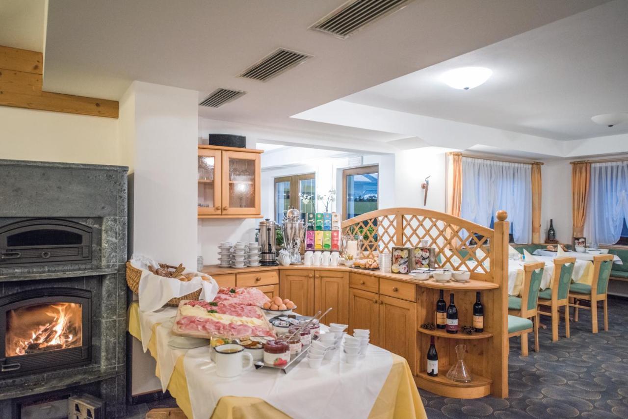 Apparthotel Feldhof - Living And Bistro Nova Ponente Esterno foto