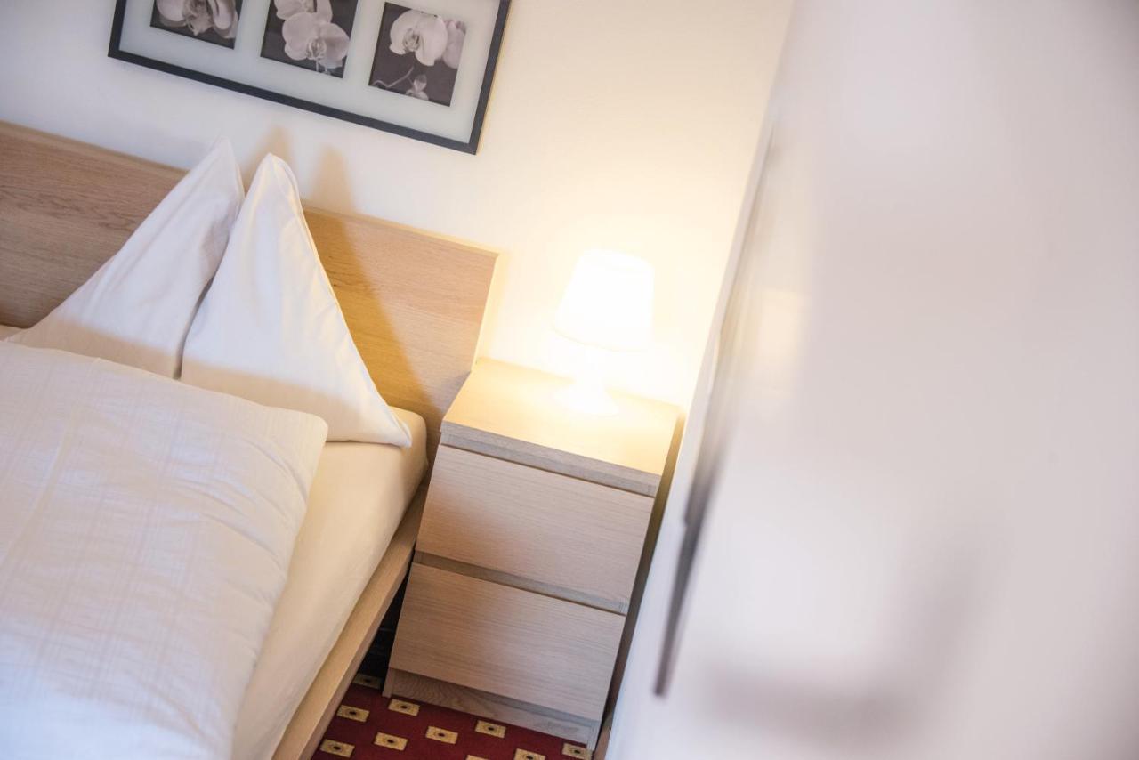 Apparthotel Feldhof - Living And Bistro Nova Ponente Esterno foto
