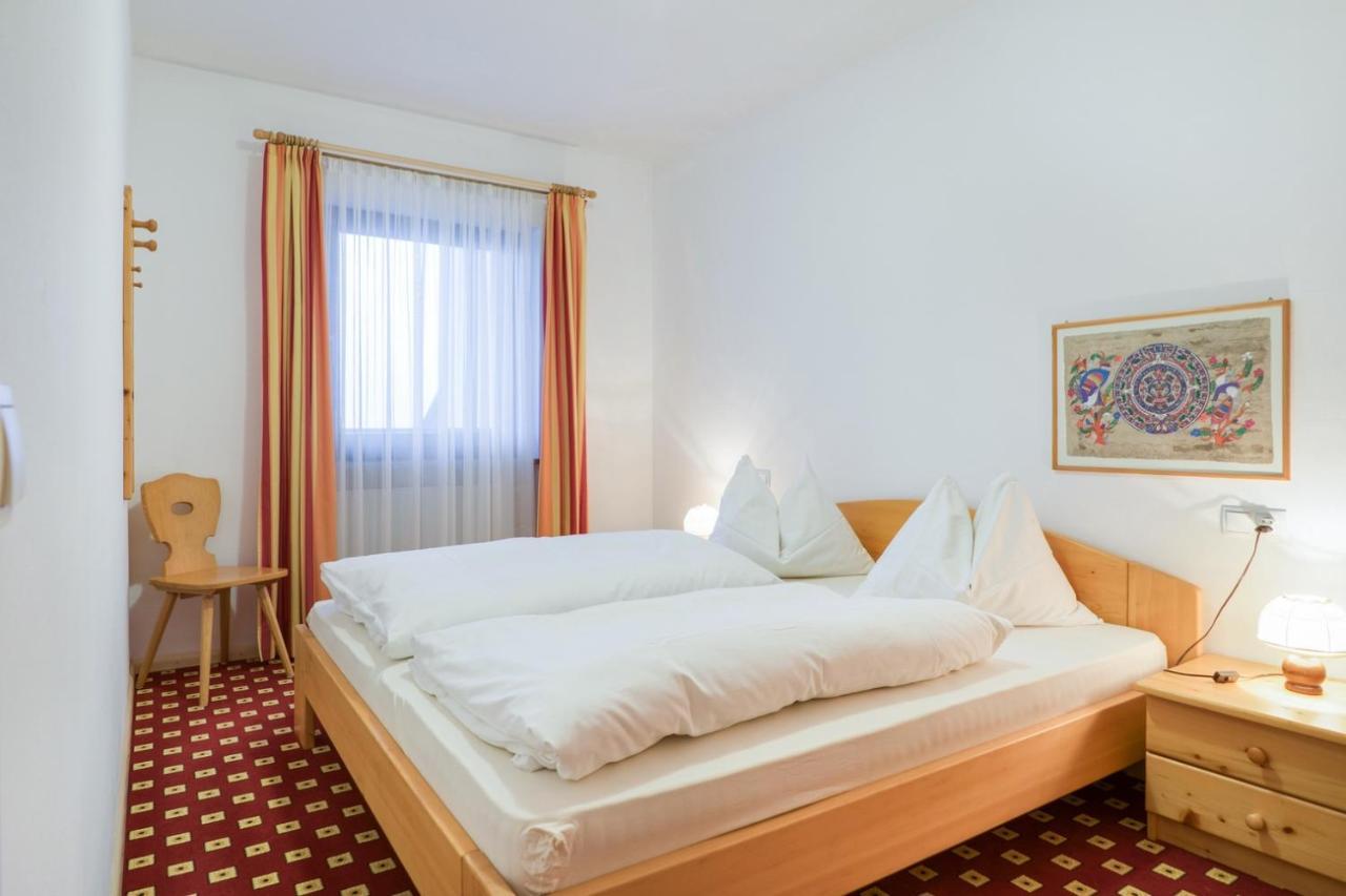 Apparthotel Feldhof - Living And Bistro Nova Ponente Esterno foto